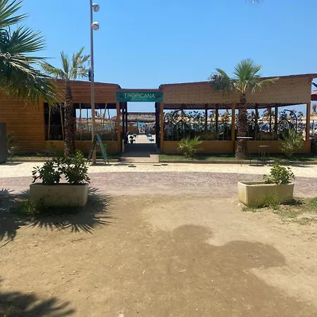 Apartment Seaside Aaron Golem (Tirana)
